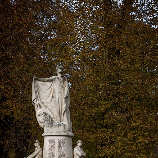 Monument aux morts de Villers-Cotterêts © Rémy SALAÜN - Tous droits réservés